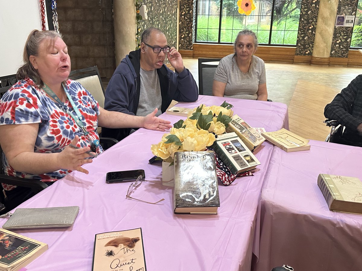 AHCedarGrove's tweet photo. Our residents enjoyed an engaging history presentation with Julie from GRACE Healthcare Services. Thank you for sharing your knowledge and making the experience so enjoyable! https://t.co/EaNpkQUmVP