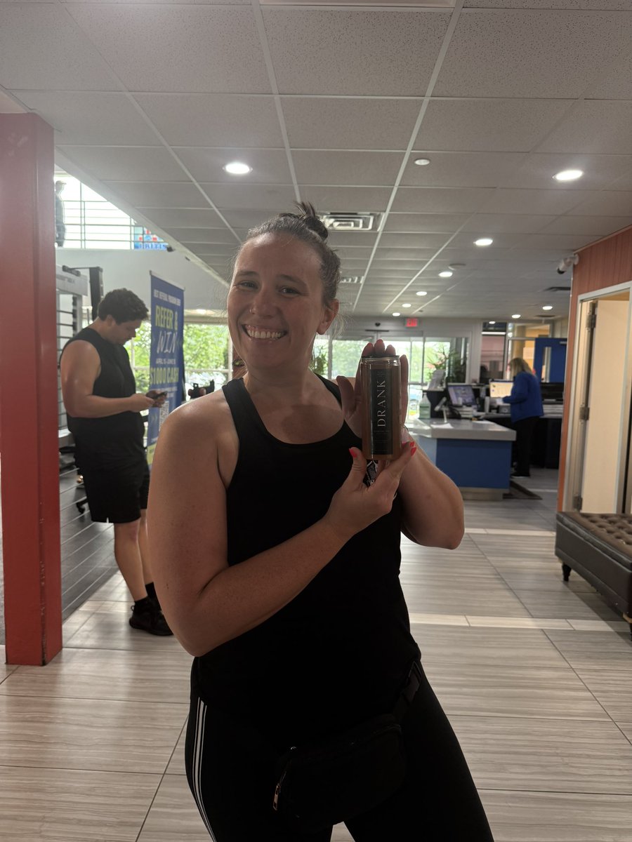 pureintentco_'s tweet photo. We kept people hydrated with DRANK after a good workout 🍃 https://t.co/bySxfhFr6g