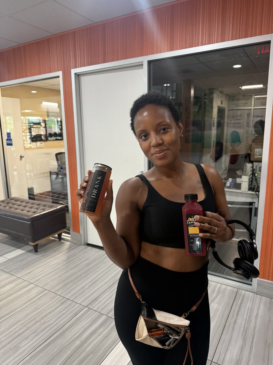 pureintentco_'s tweet photo. We kept people hydrated with DRANK after a good workout 🍃 https://t.co/bySxfhFr6g