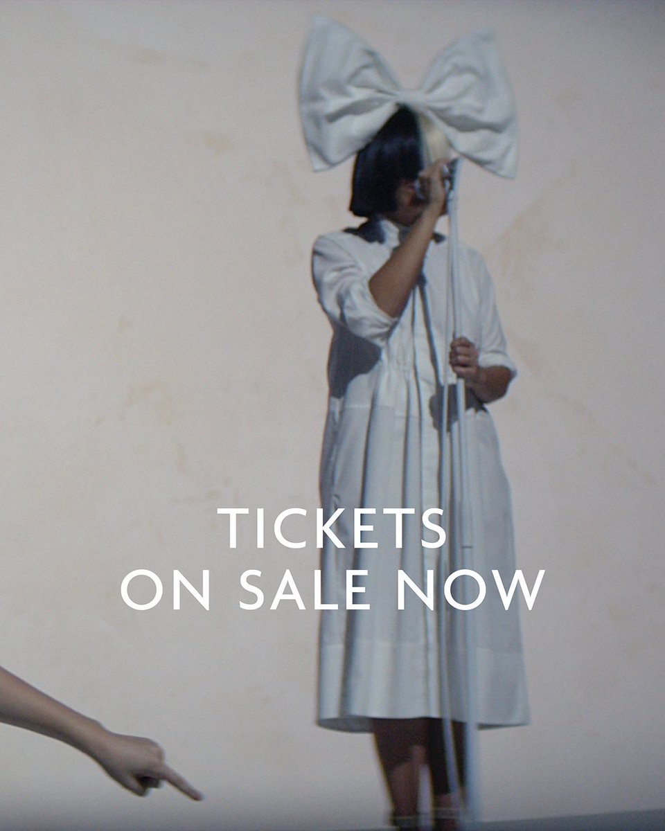 sia tweet media