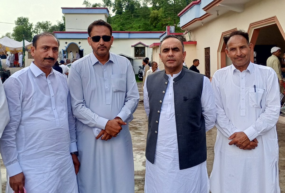 ZaheerA54481008's tweet photo. کوٹلی آزاد کشمیر کمپین 
رکن پنجاب اسمبلی غلام رضا ربیرہ کھرل
سنیٹر چوہدری عابد شیر علی رکن پنجاب اسمبلی میاں طاہر جمیل رکن پنجاب اسمبلی اسامہ عبدالکریم 
@MaryamNSharif https://t.co/9q0ekDAQqA