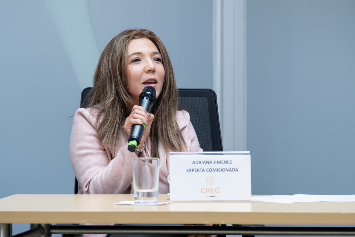 comisioncreg's tweet photo. La @comisioncreg, junto con @MinEnergiaCo, @UPMEOficial, @XM_SA_ESP, el Banco Mundial y el Ministerio de Economía, Comercio y Empresas de España, participó en la socialización de dos estudios técnicos para la modernización del servicio de energía. https://t.co/jTXqlgMlqb