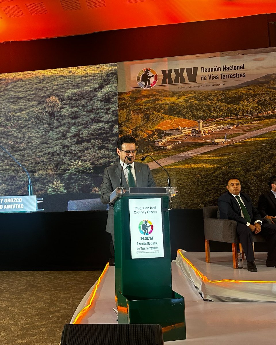 PIARC_Roads's tweet photo. PIARC was pleased to take part in the XXV AMIVTAC Conference in Mexico, bringing together road sector leaders to discuss the future of transport infrastructure and its role in improving people's lives. https://t.co/tx91Oyhqoz