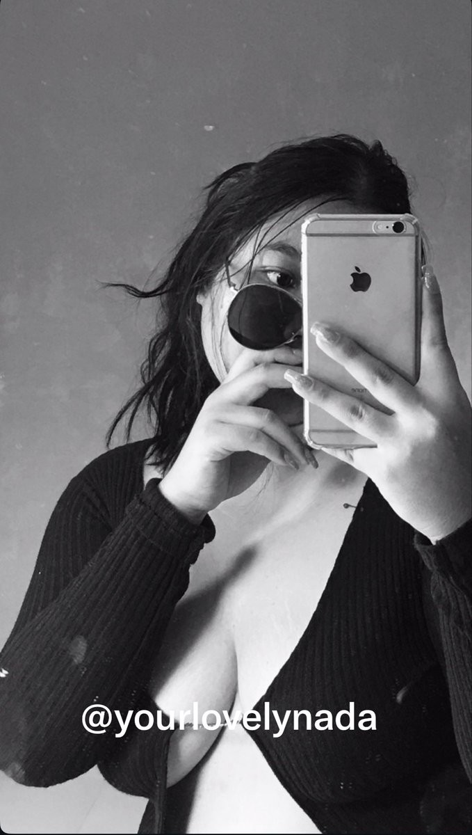 yourlovelynada's tweet photo. Belum mandi tapi mager banget https://t.co/3acCbzH54v