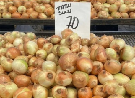 Ben_Anadoluu's tweet photo. TOGG yapmak halkı TOKK yapmıyor...

Soğan 70 TL, et 1000 TL. 

Asgari ücret 28.075 TL,

Açlık sınırı 48,819 TL. 
(BES-AR Araştırma Merkezi verileri) 

Emekli maaş ortalaması 25.000 TL. 

Kiralar el yakıyor. https://t.co/YGb375lMrP