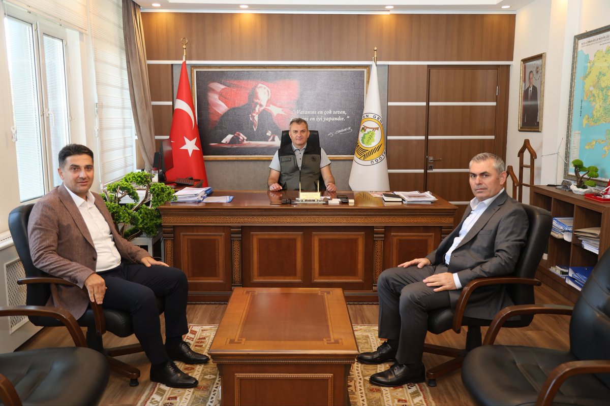TocBirSenGM's tweet photo. 📍 Muğla

💢 Genel Sekreterimiz Fatih Kurt ve Genel Başkan Yardımcımız Zekeriya Yazıcı, Muğla Orman Bölge Müdürü Mustafa Ülküdür’ü ziyaret ettiler. https://t.co/0D3wqwPxbQ