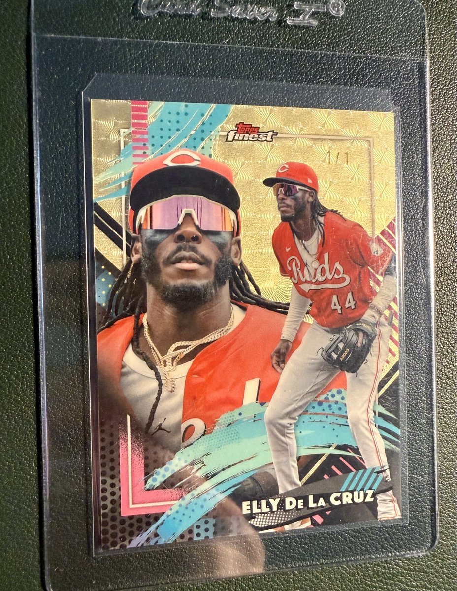 tisthedamnsezon's tweet photo. Did I just peak? 😮 
#superfractor @Topps @CardPurchaser https://t.co/vD0K97zmqL