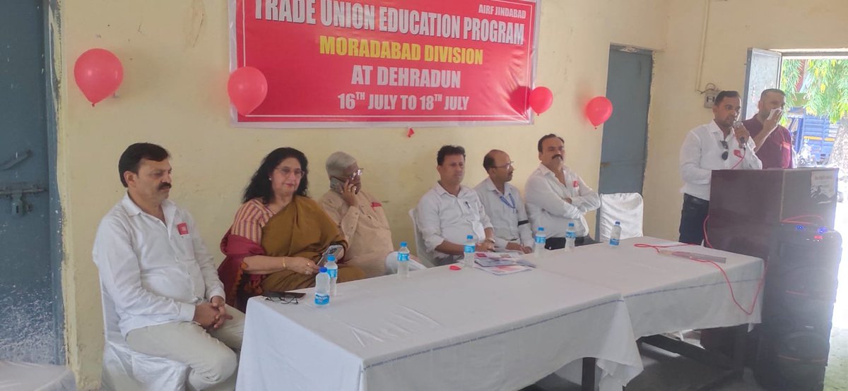 ShivaGopalMish1's tweet photo. Attended NRMU Youth Co-ordinators program of Moradabad division at Dehradun today.

@AIRF_DELHI https://t.co/woSl0y0yYS