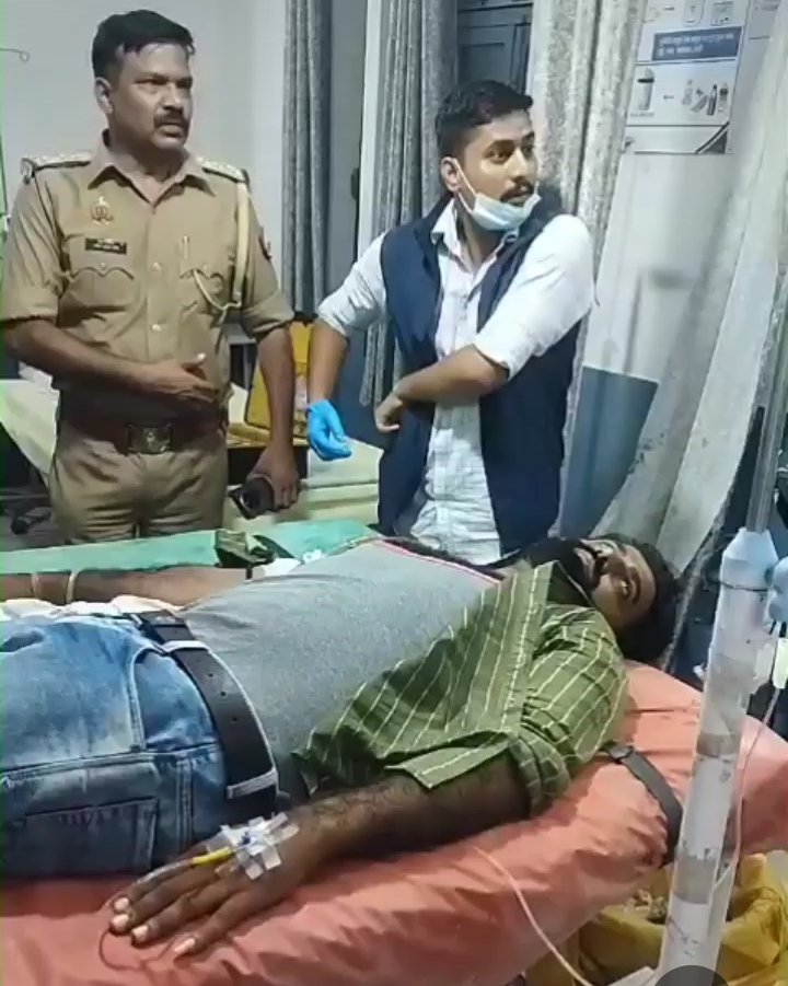 Ravilucky5's tweet photo. सहारनपुर देवबंद कोतवाली क्षेत्र में  पत्नी से विवाद के बीच युवक पर जानलेवा हमला, ससुर-साले पर गोली मारने का आरोप
@digsaharanpur
@Uppolice @saharanpurpol @sspsaharanpur @adgzonemeerut https://t.co/kMU7gZxKRe
