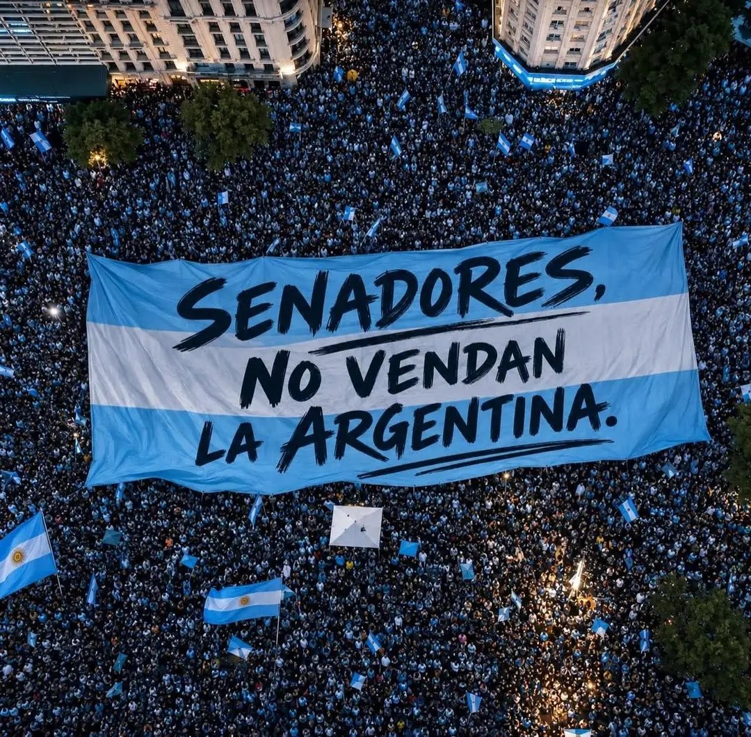 kamaryk's tweet photo. @SenadoArgentina @SenadorMayans  @SenadoArgentina  No se les ocurra traicionar la patria y al pueblo...Si se animas iremos por cada uno de ustedes https://t.co/iP1ixejLBT