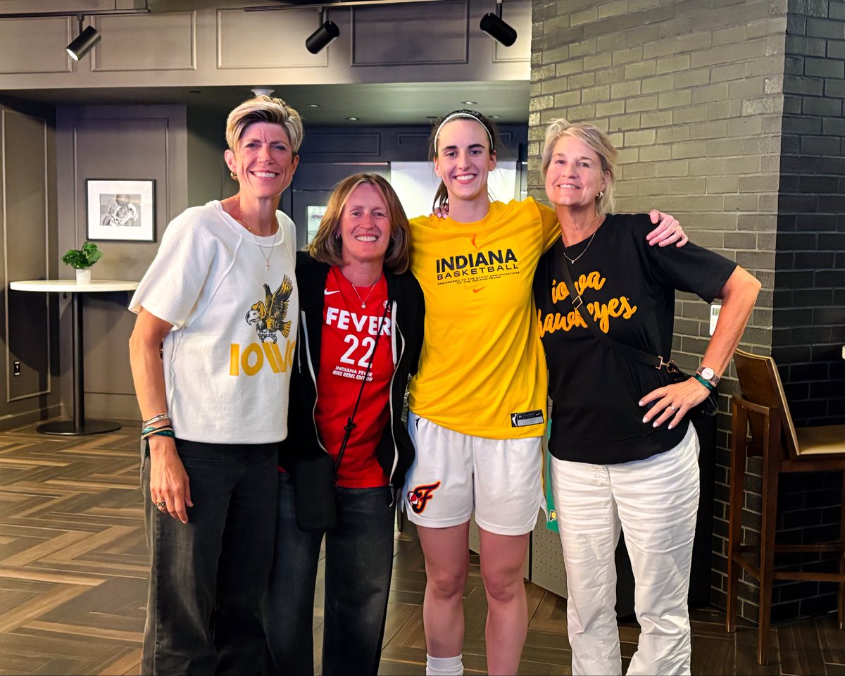 Iowa Women's Basketball tweet media