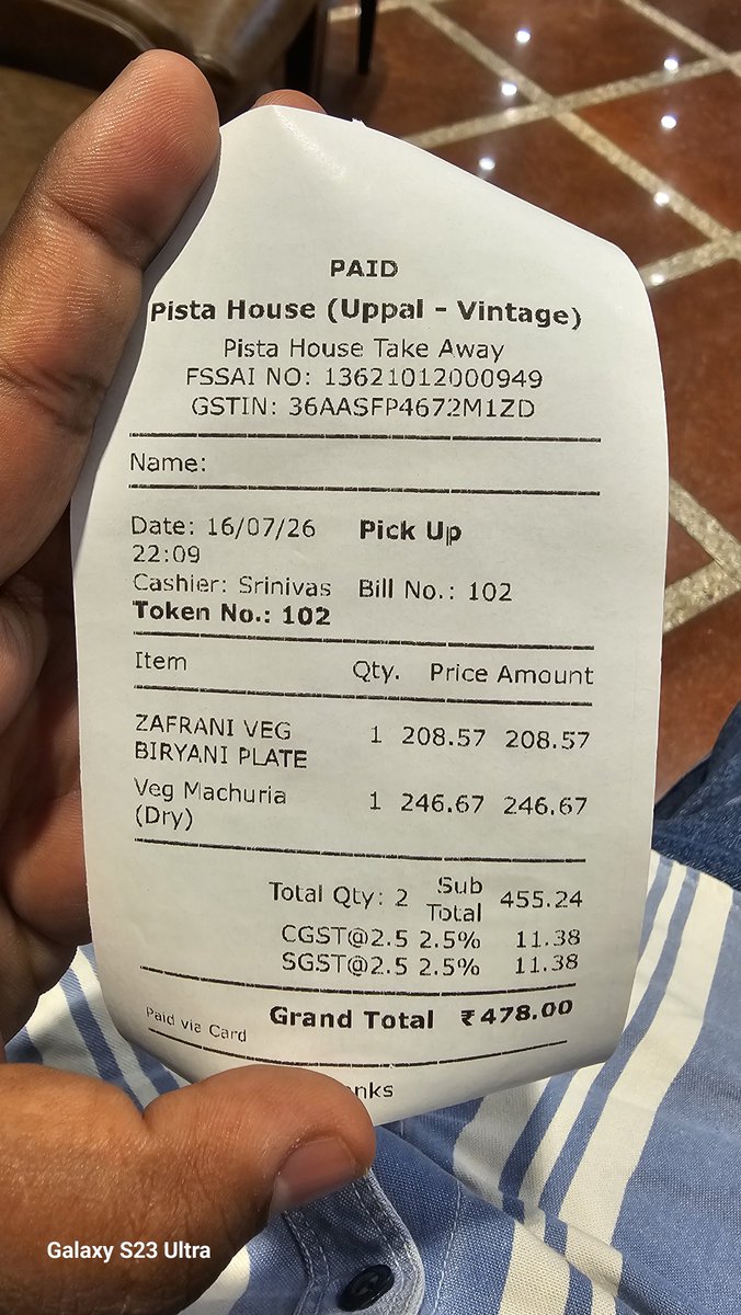 bukkauddheep's tweet photo. Visited Pista House Express and ordered the same items directly from the restaurant. Total bill: ₹478 (GST included).
On Swiggy, the exact same order costs ₹540, even with FREE delivery under Swiggy One.
The restaurant didn't charge any packaging fee for direct 1/2 https://t.co/Y1GJv3UfKr