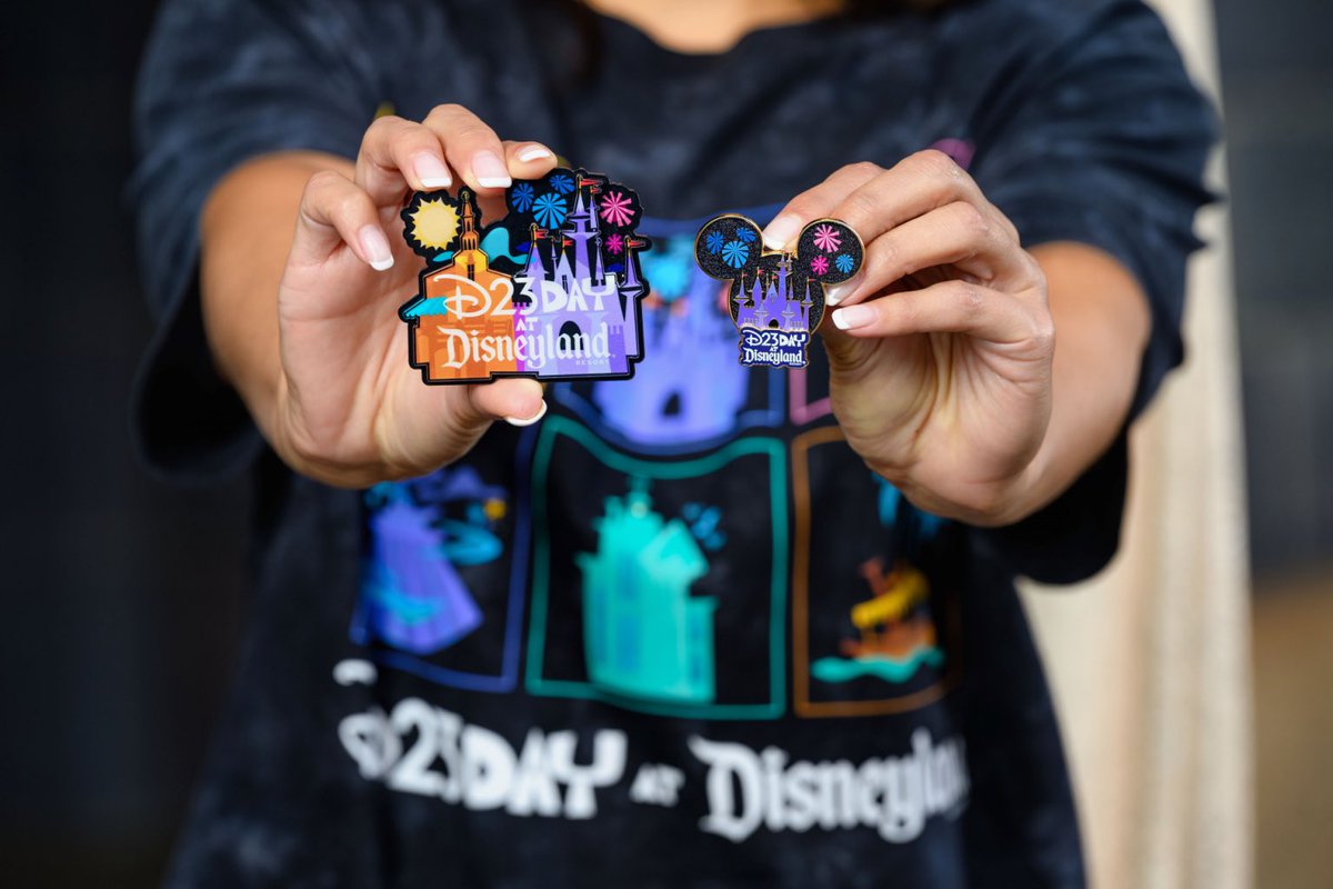 AllThingsDSNY's tweet photo. 🎩 The D23 Day Logo collection will be available at Emporium at Disneyland, Elias &amp; Co. at California Adventure, and World of Disney at Downtown Disney.

#Disney https://t.co/poULUoMmUg