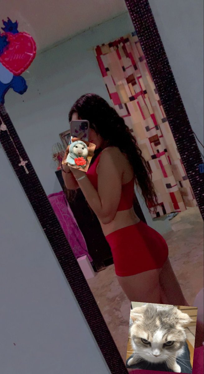 johniqg0's tweet photo. Alguem pra conversar?? Me sentindo sozinha :( https://t.co/BHsW0LXrYc