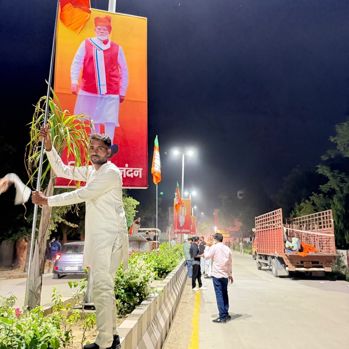 VinodChanot's tweet photo. जींद तैयार है! 🇮🇳

17 जुलाई को PM श्री @narendramodi जी के ऐतिहासिक आगमन पर हरियाणा से शुरू होगी देश की पहली Green Rail Revolution 🚆💚

BJYM हाँसी पूरी टीम जोश के साथ स्वागत में जुटी है। 
जय-जयकार होगी मोदी जी की!

#HaryanaWelcomesModiJi https://t.co/QbWx3OrEnk