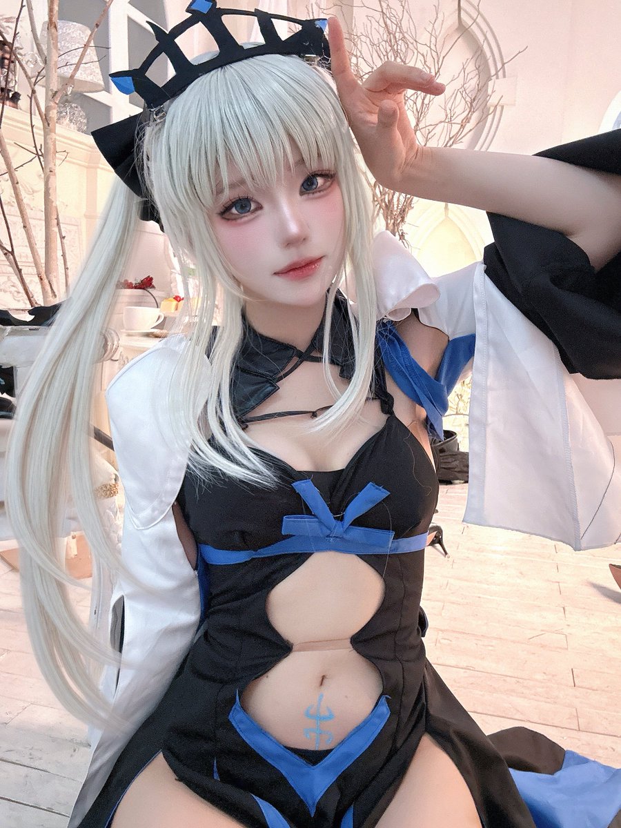 miumyu_cosplay's tweet photo. #FGO

내 발밑에서 용서를 구��세요. https://t.co/bEUE0i9z6O
