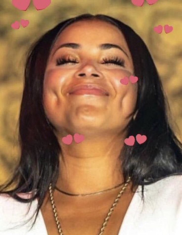 staceycutey's tweet photo. The world is healing 😌🫴my mom just asked me kama nataka tattoo ingine twende tuchore na yeye😂😂ata siamini https://t.co/znGuPtmOEj