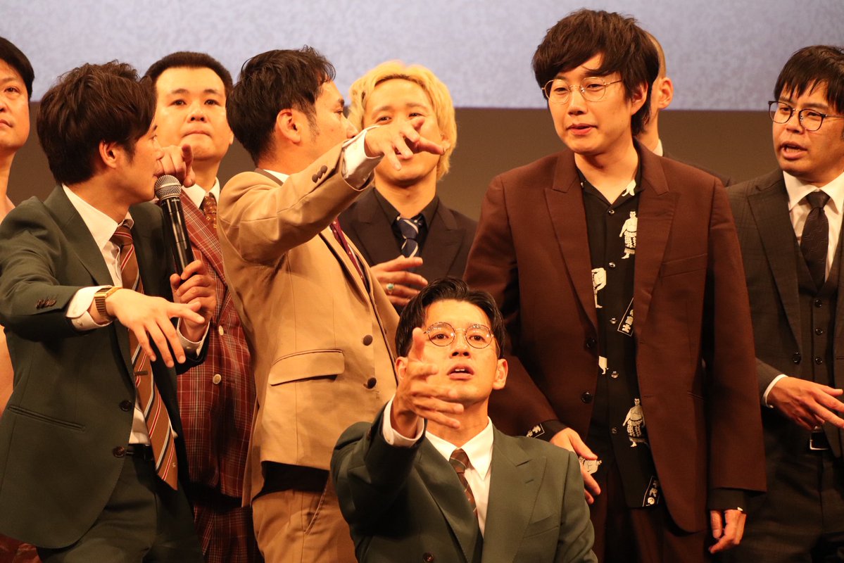 yms03w's tweet photo. 喉仏のかたがわちゃわちゃしてる間もトットが毎秒男前でおもしろい https://t.co/mGQbB6tl3f