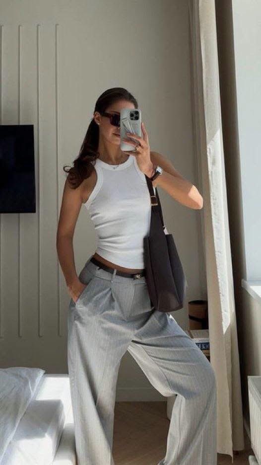 Isla_McKayx's tweet photo. fit, confident &amp; classy https://t.co/2NpfCPmqbp