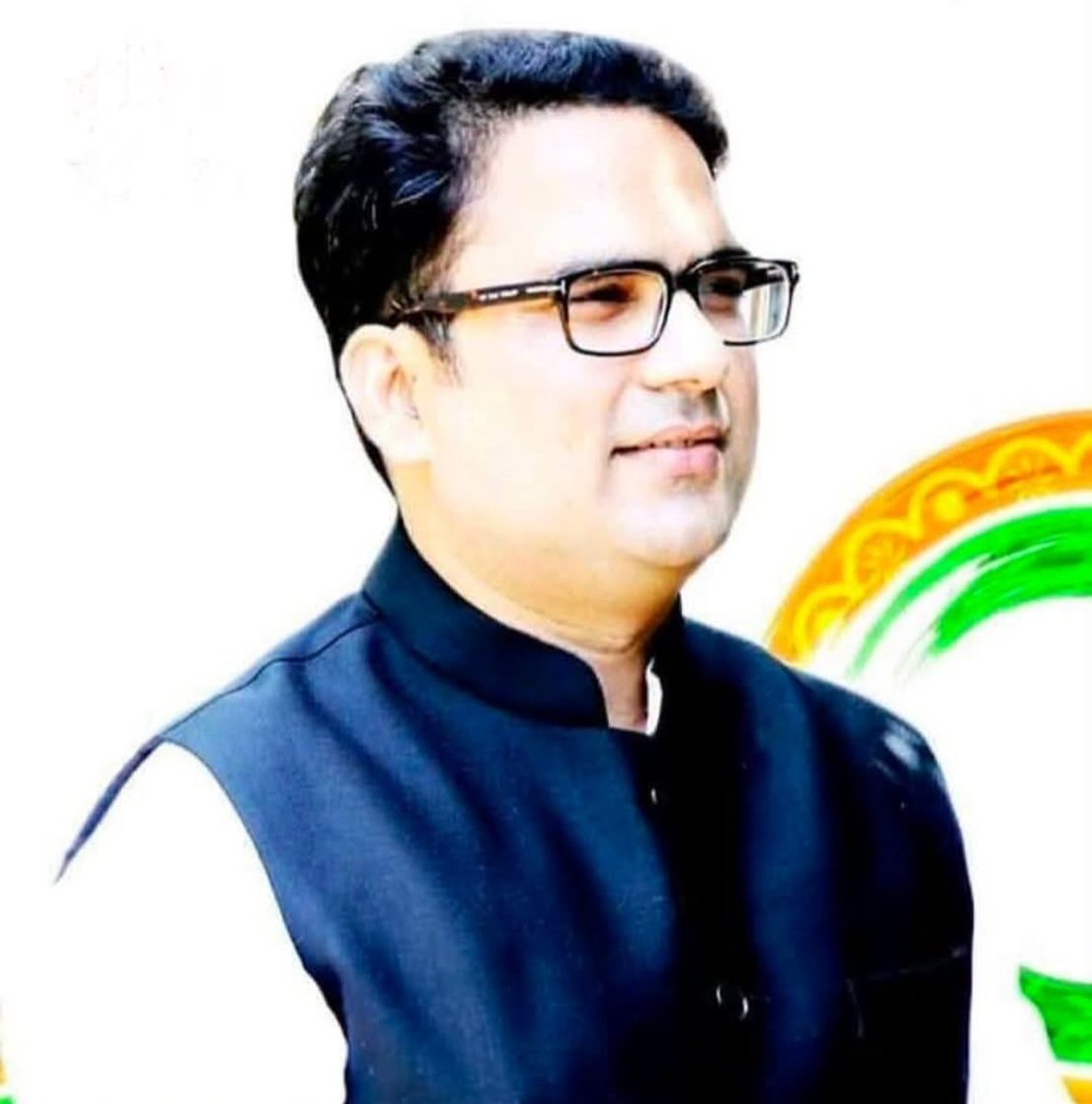 Rajeshkarawan23's tweet photo. 🎉 अखिल भारतीय कांग्रेस कमेटी के पूर्व सदस्य आदरणीय श्री तरुण कुमार जी को जन्मदिवस की हार्दिक शुभकामनाएँ एवं मंगलकामनाएँ। 🌹

ईश्वर से प्रार्थना है कि आपको उत्तम स्वास्थ्य, दीर्घायु, सुख-समृद्धि तथा निरंतर प्रगति एवं जनसेवा का अवसर प्रदान करें। 

Tarun Kumar https://t.co/CuwCa6zWwL