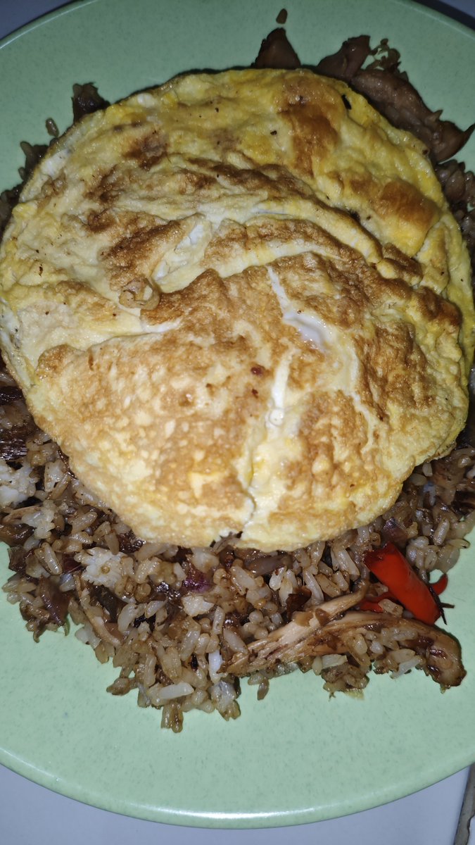 rosennlied's tweet photo. nasgor🤤 https://t.co/3PJu8T1V19