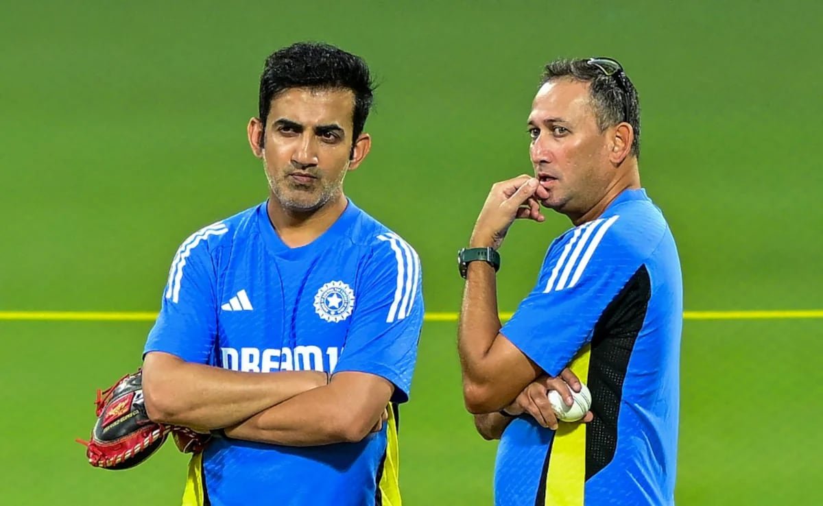 ImHydro45's tweet photo. India vs Australia ODI series - Lost.
India vs New Zealand ODI series - Lost.
India vs Ireland T20I series - Lost.
India vs England T20I series - Lost. 

Nobody is questioning Gambhir and Agarkar despite all this. But when Rohit failed in 2 games, He is being forced to retire. https://t.co/NOnWCBCmWZ