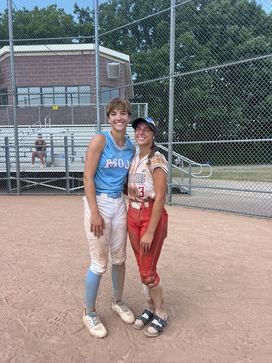 AddisonLeppek27's tweet photo. Had a great time at @CalvinSoftball prospect camp yesterday. I loved getting to learn new drills, and interact with the players. Looking forward to getting back on campus soon ❤️💛 https://t.co/f1V3G6TyLy