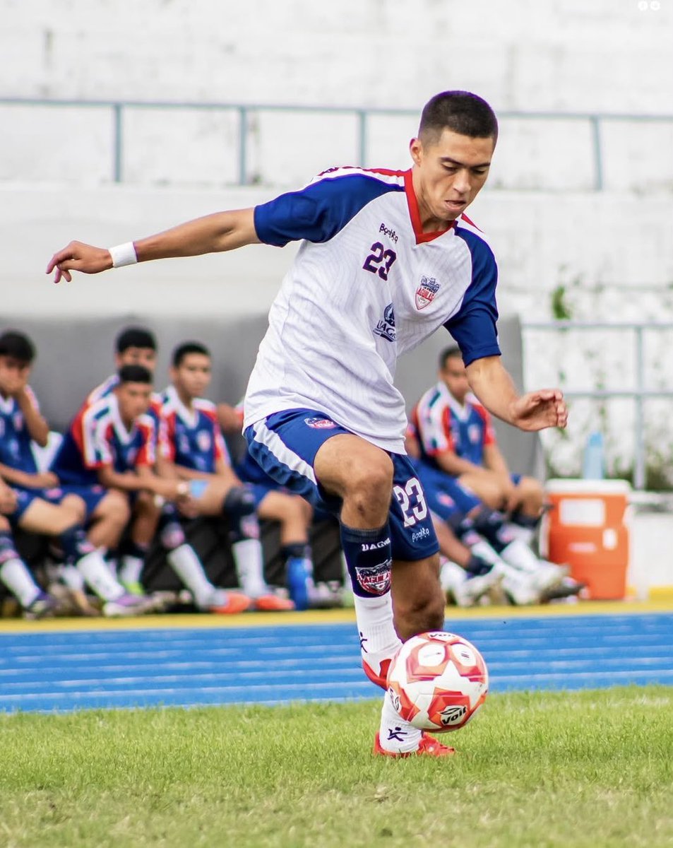 LigaTDP's tweet photo. Cada paso en la #LigaTDP puede convertirse en el inicio de un gran sueño ✨⚽
Javier Mendoza Ramírez, exjugador de Águilas UAGro, quien fue parte de la Selección 8 del Torneo del Sol 2026, hoy da un importante salto en su carrera al firmar con Pachuca https://t.co/Bmchx60ZWE