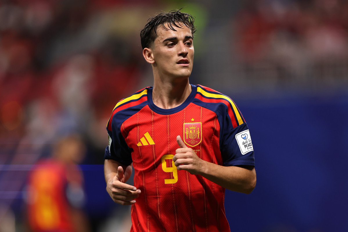 Mario___RM's tweet photo. - Fue titular contra Cabo Verde.
- España empató ese partido.
- Se fue al banquillo el resto del Mundial.
- España llegó a la Final con comodidad. https://t.co/p6CrcxNC1s
