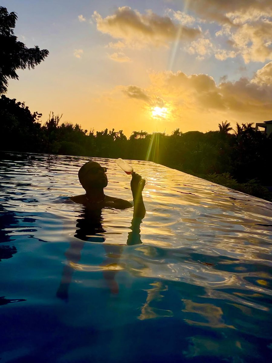 jryanjl's tweet photo. Traded stress for sunsets, pressure for paradise 🌴 the Island was the best to decompress 🏝️ ☀️ https://t.co/fQe3Cf6j37