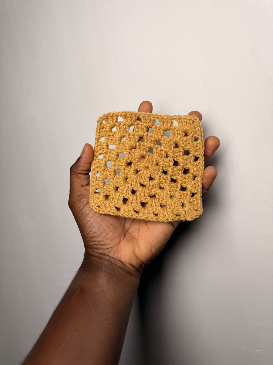 ife_tobisalami's tweet photo. Video is finally out. Go and learn how to make this granny square in simple and easy steps!🤭
Watch here: https://t.co/rftfVty0LS
Remember to like, subscribe leave a comment and share.🤭
#laoluart
#crochet https://t.co/Rm2EIpO5is