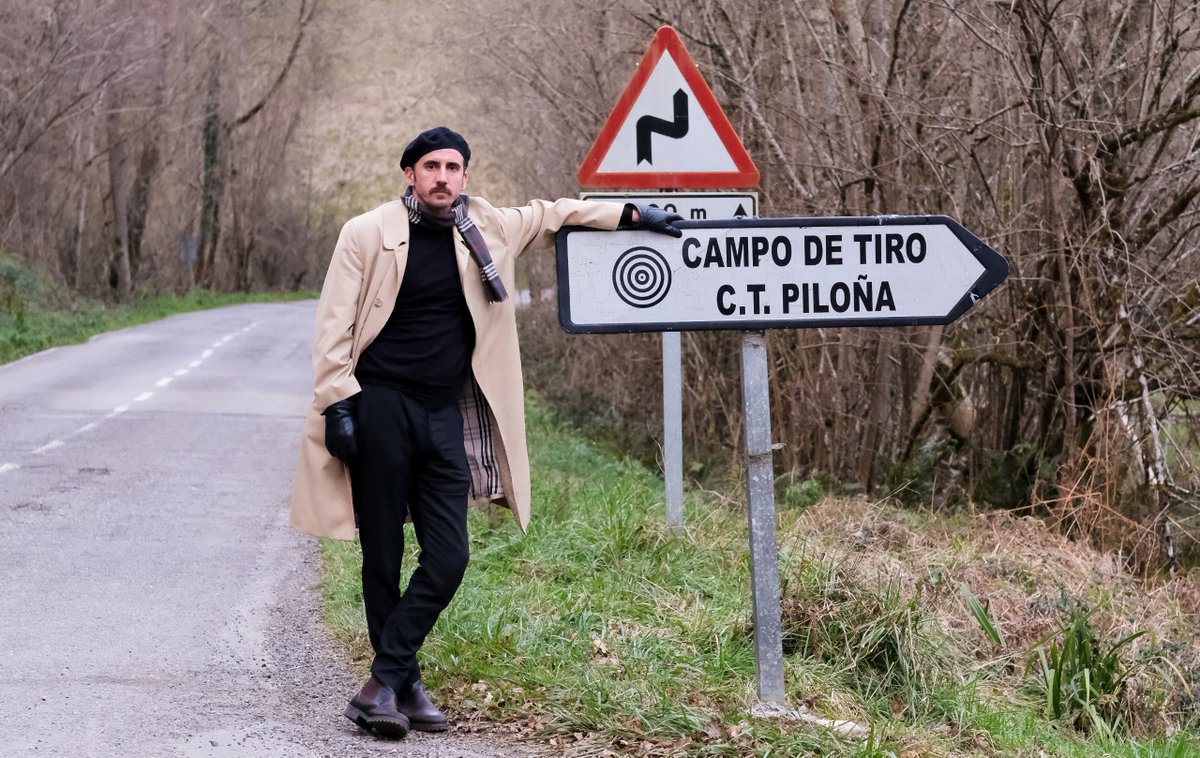 sustrato_ed's tweet photo. .@borovil charló un buen rato con @pablodestruye a raíz de la publicación de 'Música de carne' @liburuak_libros 

«Las redes sociales colocan al mismo nivel cualquier opinión, como si todas tuvieran la misma autoridad»
https://t.co/6wWjAyEDg8 https://t.co/lttKelqvCU