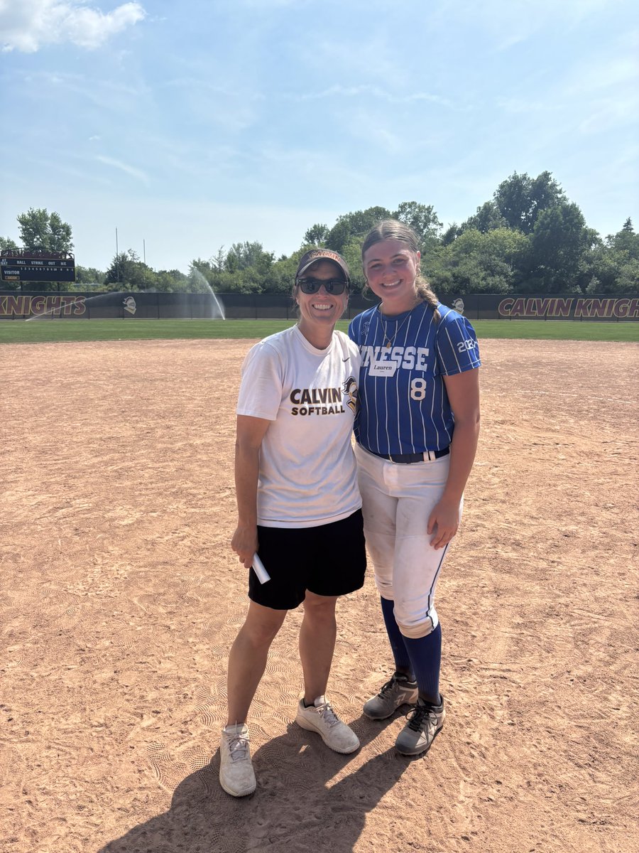 LElkins75738's tweet photo. Busy 48 hours, but I wouldn’t have wanted it any other way! Started by receiving my D1 All-State Honorable Mention award at Davenport, then headed  to Calvin for an awesome camp. Grateful for every opportunity to compete, learn, and keep getting better. The work never stops! 🥎 https://t.co/y3xV15x8hC