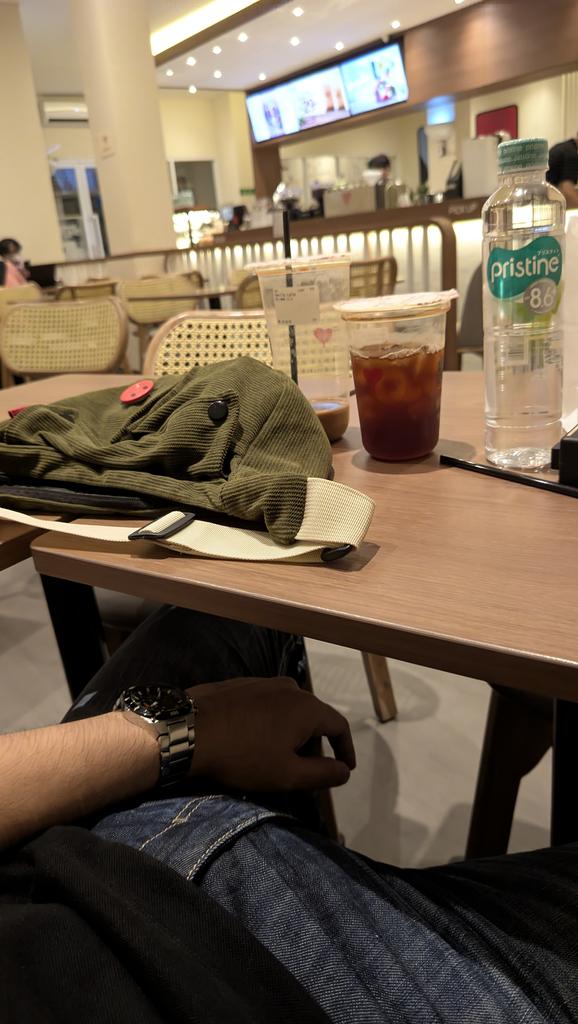Starittariuss's tweet photo. banyak sebenarnya https://t.co/dZ4ohZuCwE