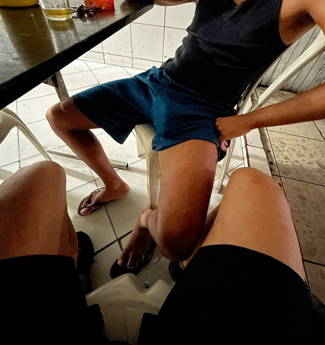 NovinDOTkrank's tweet photo. Ontem foi dia de tomar cerveja com meu amigo @Mlkfortal1 https://t.co/tKGqsVvMTt