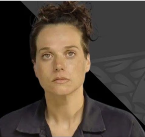 __0HOUR1_'s tweet photo. Isabelle Rose Johnson,38  

Wanted for murder in Florida may be hiding in Georgia.  

Make sure to post her picture. 

Considered armed and dangerous   

She has an 11K bounty https://t.co/7nOrdK9rMU
