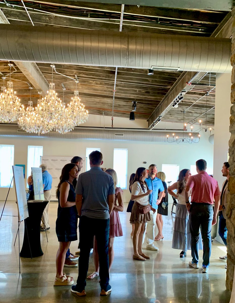 Bradenshope's tweet photo. What an incredible evening! 💛 

We're honored that Johnson County City Lifestyle chose Braden's Hope as the beneficiary of 𝘛𝘩𝘦 𝘑𝘰𝘩𝘯𝘴𝘰𝘯 𝘊𝘰𝘶𝘯𝘵𝘺 𝘚𝘰𝘤𝘪𝘢𝘭. 

Thanks to everyone who attended, making a difference for kids fighting cancer. 🎗️💛 https://t.co/QYAr2gRvZG