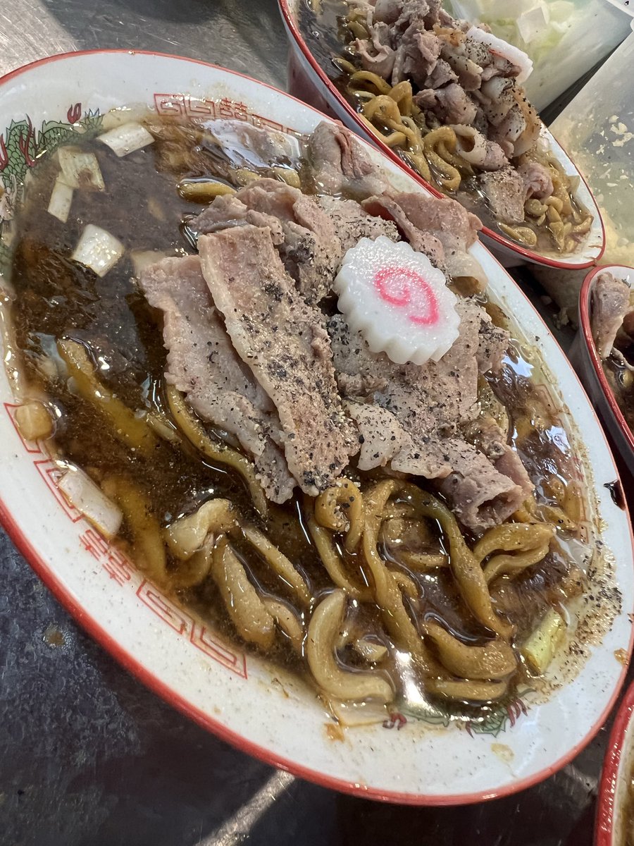 No11YATUKA's tweet photo. 7月17日（金）👍🍜

11時~15時🍜🍥

17時~20時🍥😊

肉めん肉めし🍜🔥
冷やし🍥
ラーメン🍜 https://t.co/AikdD1mkHH