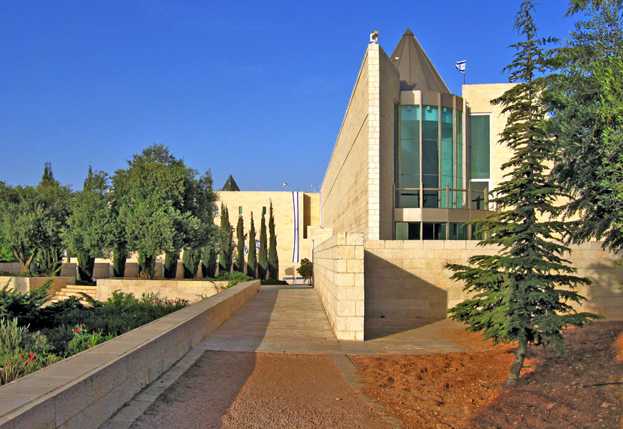 Enigma97795366's tweet photo. @ThatchEffendi Reminds me of the style in which the Supreme Court of Israel was built. https://t.co/MrOmh1xGfK