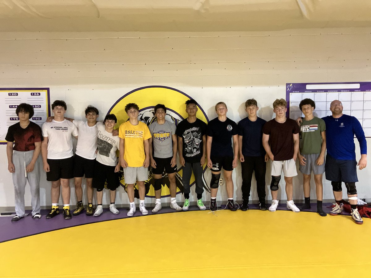 TbirdWrestling's tweet photo. Appreciation post for our summer crew! These guys have been consistently showing up all summer to get better in the weight room and on the mat. Very proud of these guys. Small consistent investments ➡️ 🥇 https://t.co/UkxlPJAo5W