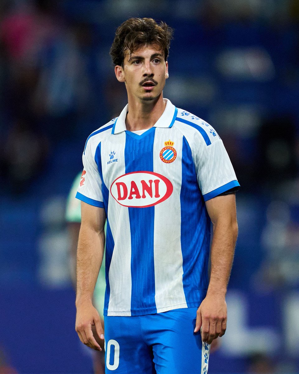 solofichajes123's tweet photo. La @UDLP_Oficial se marca como objetivo claro para reforzar sus extremos la llegada Antoniu Roca procedente del @RCDEspanyol, según avanza @__AngelGarcia__ #SegundaDivision https://t.co/mZONbHcTmc