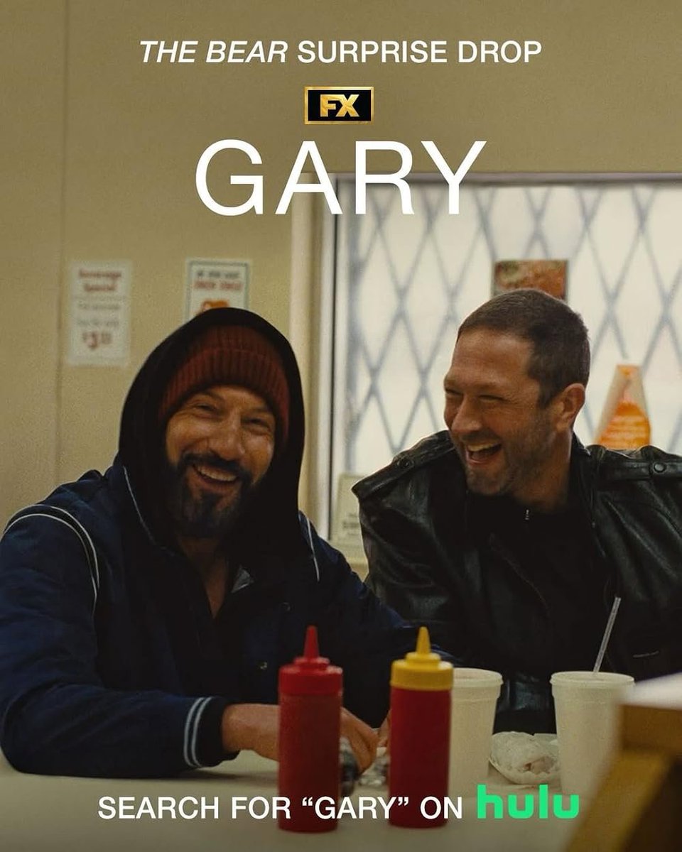 DeCarabas's tweet photo. Me quedan tres capítulos de @TheBearFX, y Gary.

Se me antoja verla again desde el principio, y sí, hay mil cosas que ver, pero creo que se puede convertir en mi comfort serie en adelante.

Mientras tanto, vamos a Gary Indiana. https://t.co/LR5dO8biLj