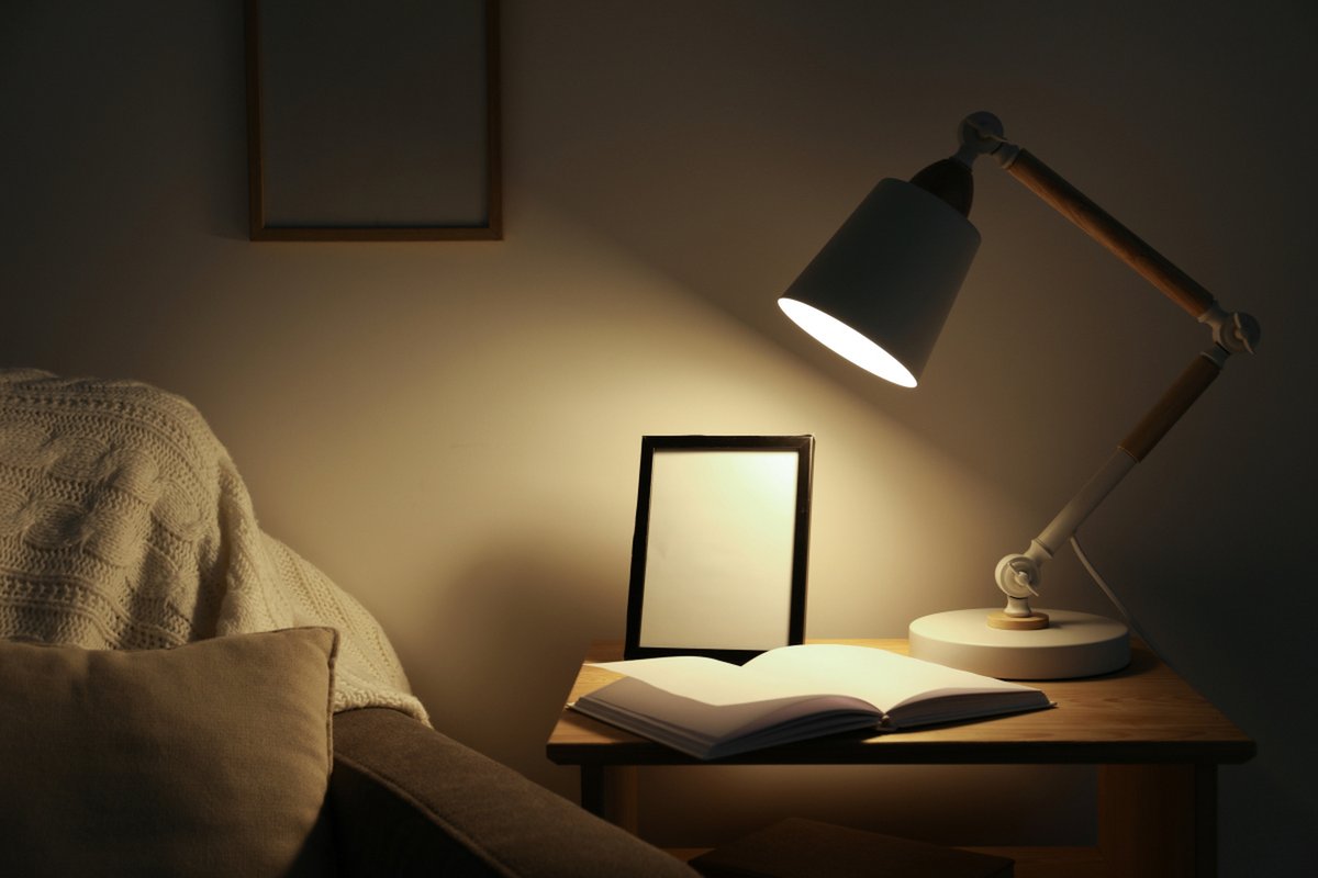 zihangkk's tweet photo. Just stumbled on a lo-fi playlist that turns my late-night study grind into a cozy soundtrack – headphones on, stress off, pure vibe.， https://t.co/0DqDpi58Fs
