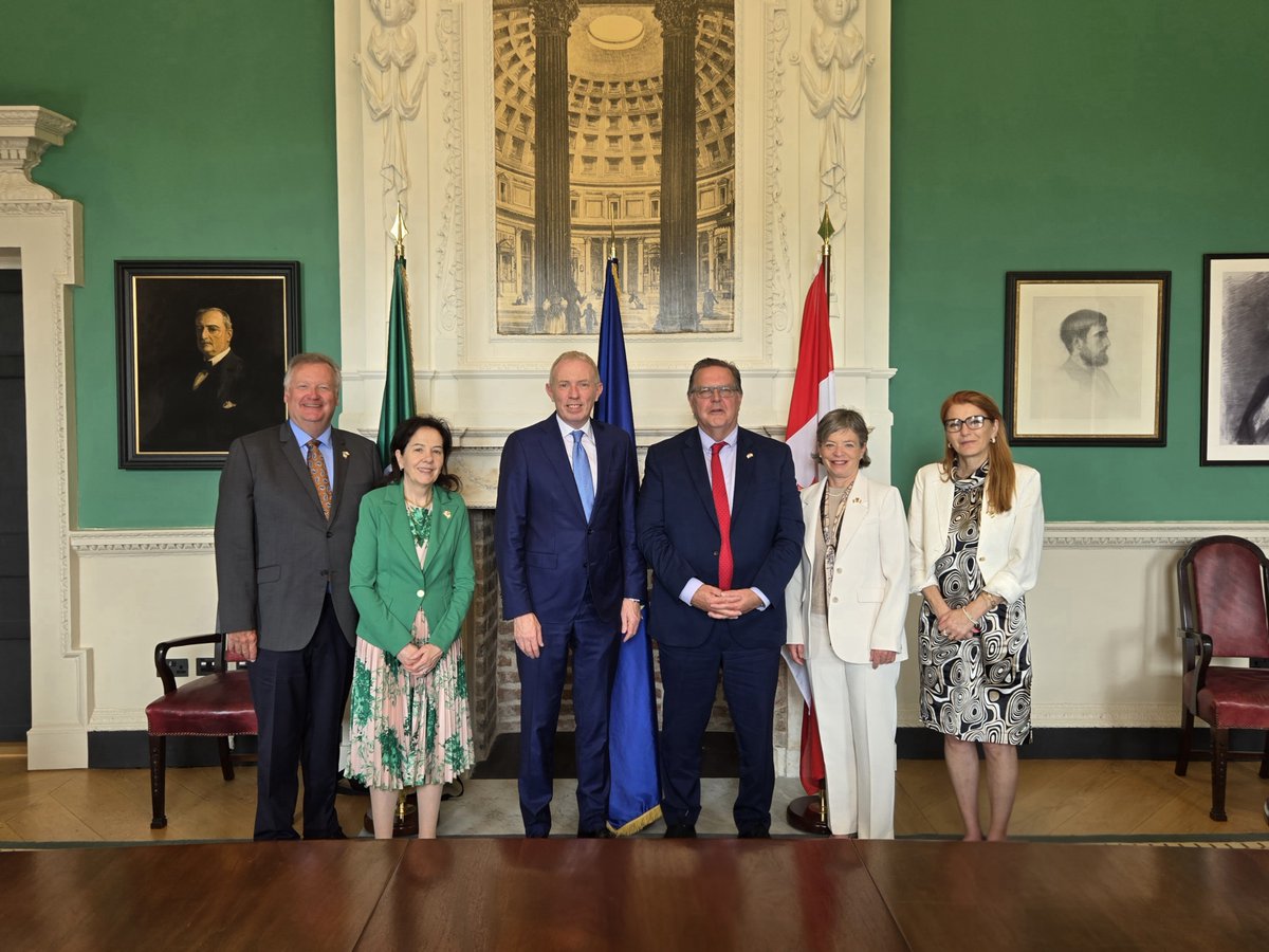 ParlDiplomacy's tweet photo. During their visit to the Oireachtas, #CAEU met with @daracalleary, Minister for Social Protection and Minister for Rural and Community Development and the Gaeltacht as well as @timmydooley, Minister of State with responsibility for Fisheries and the Marine. https://t.co/gFhXbC3tZV