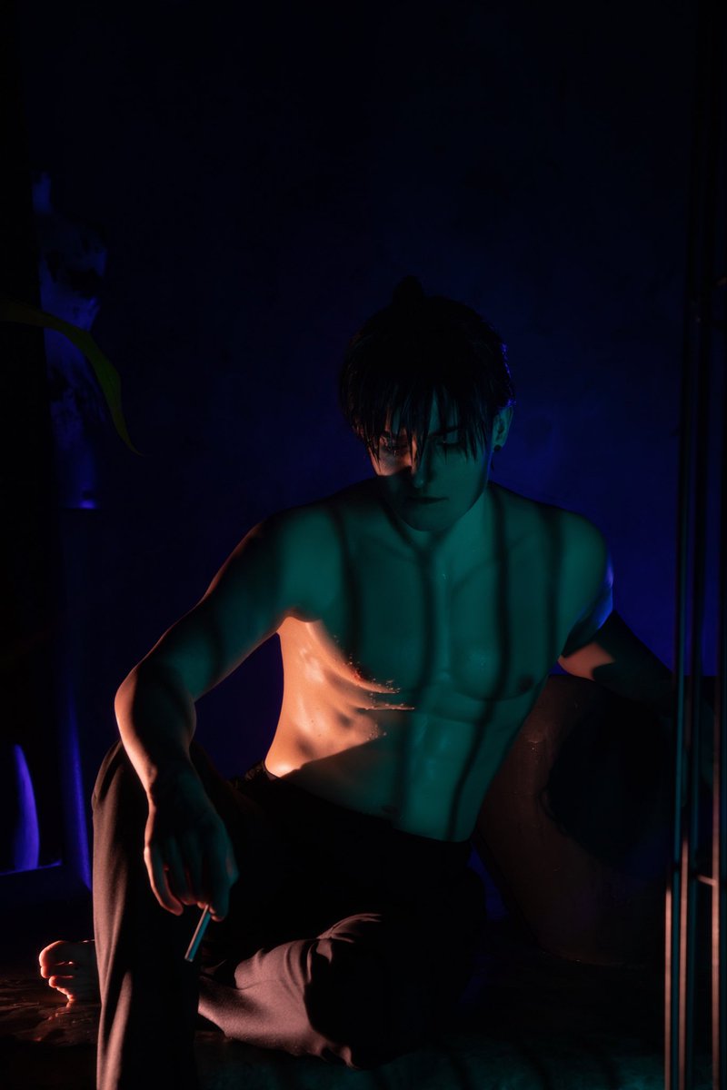 1keicos's tweet photo. But we still alive, and should live for those who left us… doesn’t matter how hurt it is…

Photo - @Shinori_live 
Help - @Doorts1 

#akihayakawa #chainsawman #cosplay https://t.co/cu3usM38Cs