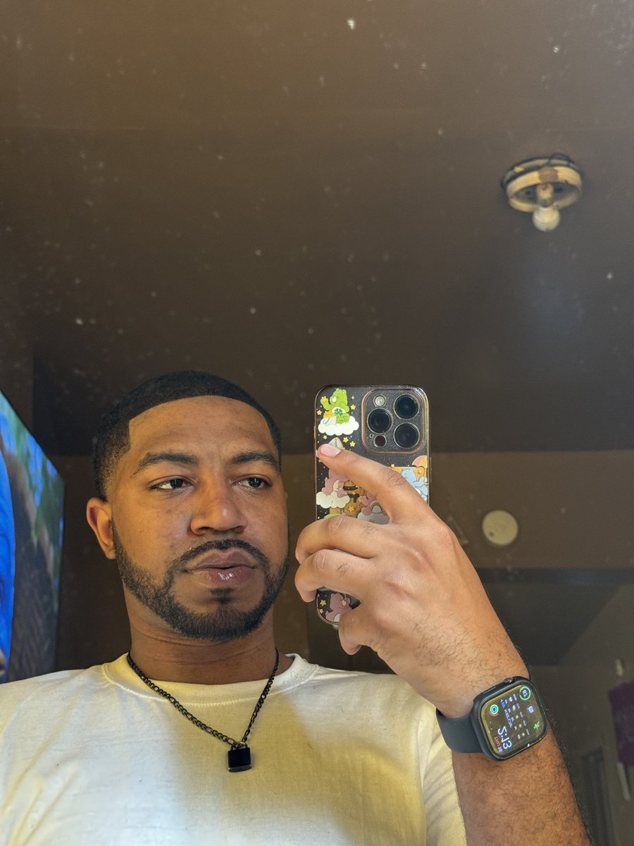 yungmy_'s tweet photo. leo szn comin 🥳♌️ https://t.co/hpbJrxsgN1
