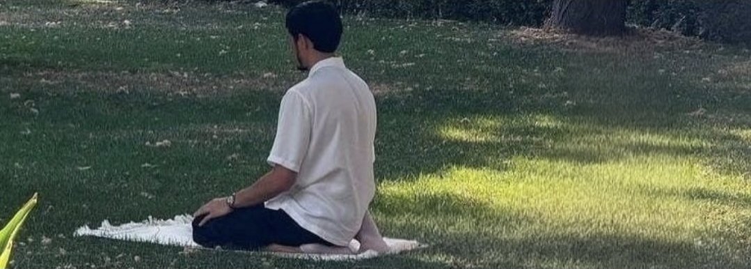 RappelsFollow_'s tweet photo. – La prière aide.
– La prière sauve.
– La prière fortifie.
– La prière protège.
– La prière soutient.
– La prière enseigne.
– La prière réconforte.
– La prière transforme.

La prière ne change pas seulement les circonstances ; elle transforme aussi celui qui prie. https://t.co/CG8sKzeUZQ