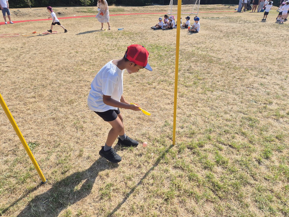 MrsRattleyBH's tweet photo. Fabulous fun and perseverance at our EYFS sports day today! Well done to our Nursery and Reception classes! @busheyheathjm @MissRossingtonR @ReceptionBh #busheyheathPD https://t.co/WPjqSCTVNs