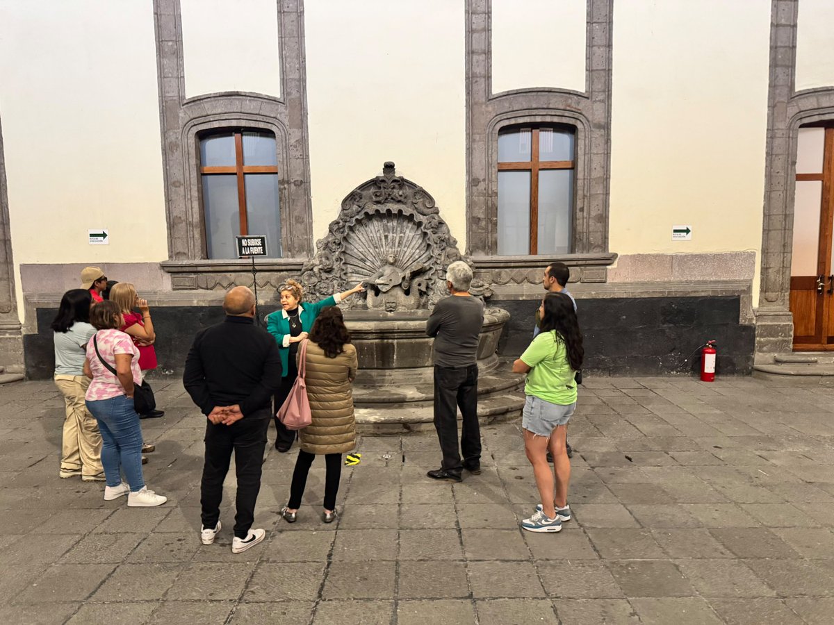 MuseoCiudadMX's tweet photo. 🏛️ Descubrir el museo es mucho más que recorrer sus salas.

✨️ Recuerda, puedes preguntar en taquilla por nuestras visitas guiadas:
Martes a domingo: 11, 13 y 16 horas 

#MuseoCDMX #VisitasGuiadas #CulturaCDMX #PatrimonioCultural #DescubreLaCiudad https://t.co/rKYl36zMxC