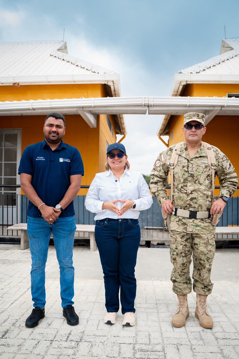 MagdalenaGober's tweet photo. Cumpliendo su compromiso con la seguridad, gobernadora @mmarguiguerra inaugura Base Militar Transitoria en Puebloviejo.

Como parte de los compromisos asumidos con las comunidades y las autoridades de Puebloviejo para fortalecer la seguridad y recuperar la... https://t.co/DekfelQesu